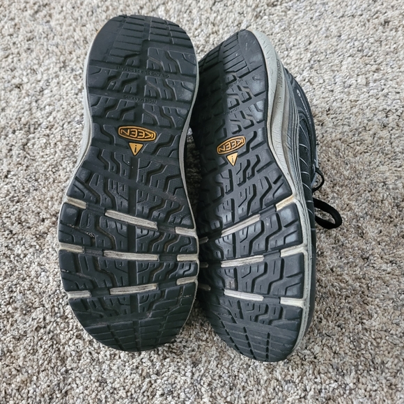 Women's Keen Utitly Shoes - Picture 3 of 7